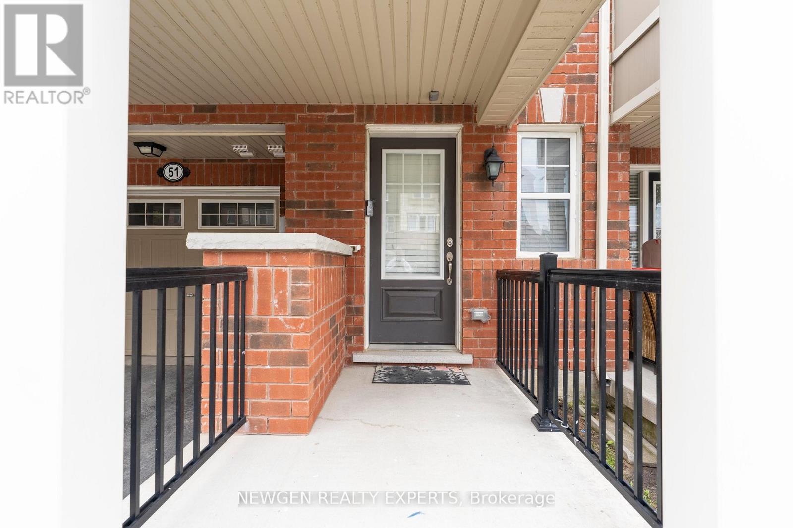 51 Colonel Frank Ching Crescent, Brampton, Ontario  L6Y 5W4 - Photo 5 - W13024740