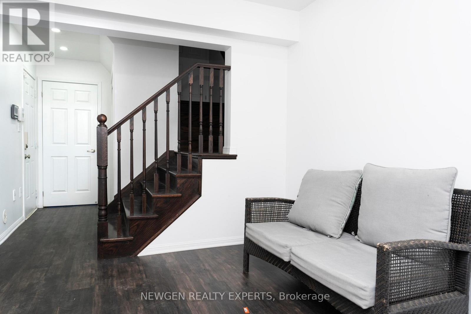 51 Colonel Frank Ching Crescent, Brampton, Ontario  L6Y 5W4 - Photo 8 - W13024740