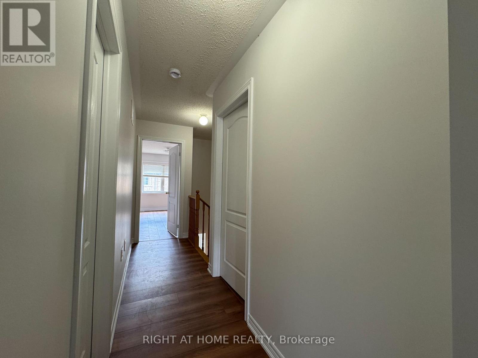 1433 Granrock Crescent, Mississauga, Ontario  L5V 0E1 - Photo 17 - W13024764