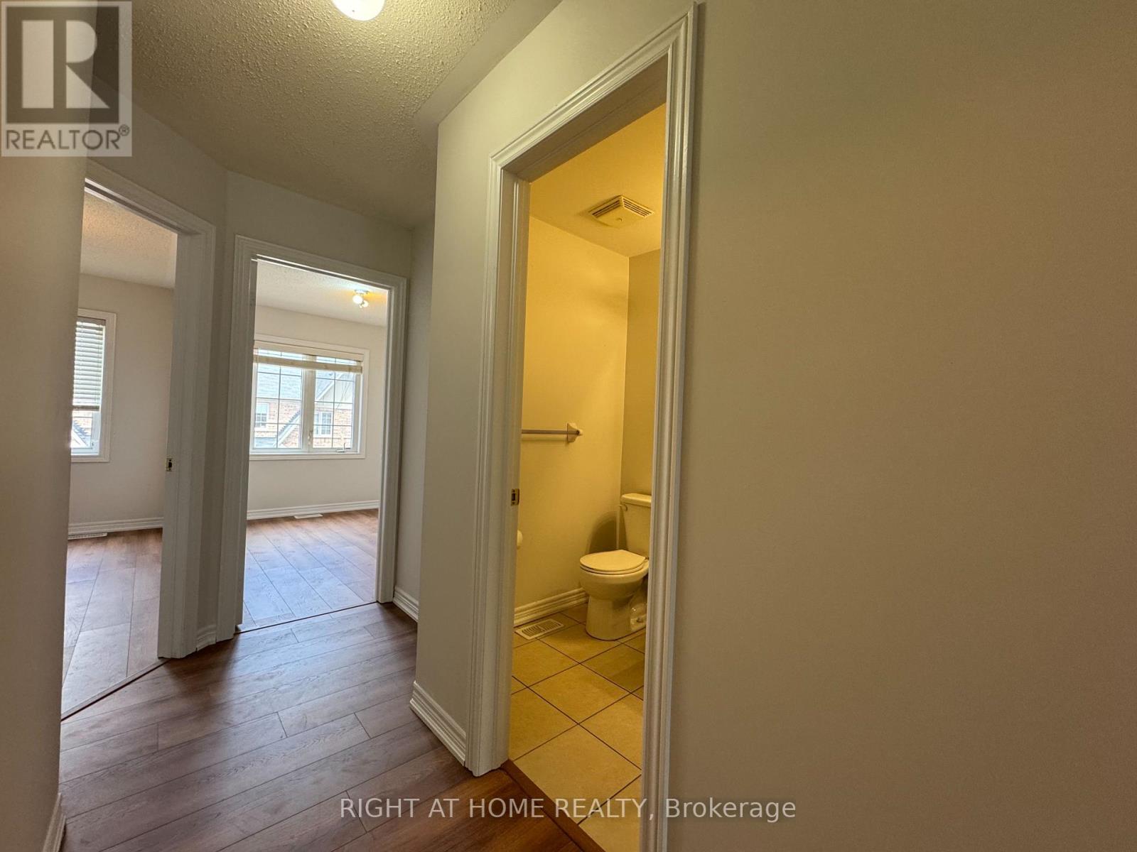 1433 Granrock Crescent, Mississauga, Ontario  L5V 0E1 - Photo 18 - W13024764