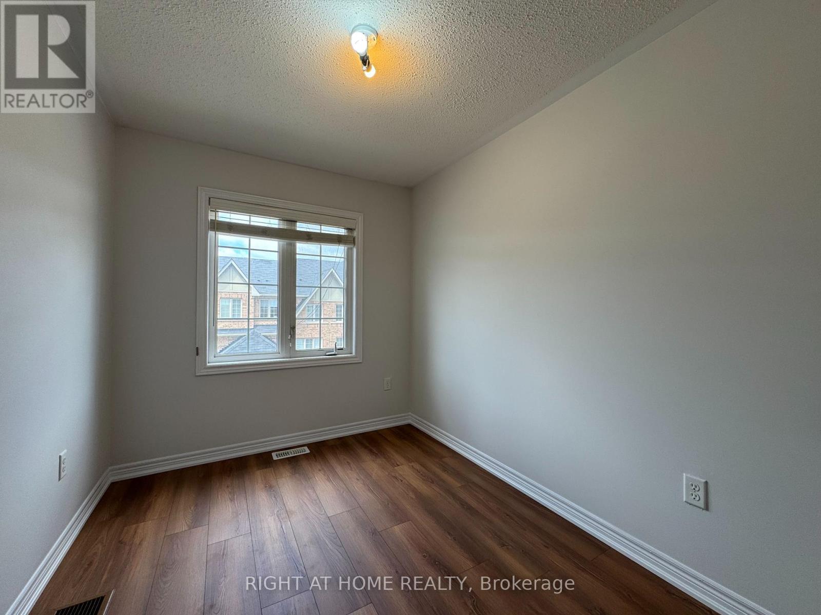 1433 Granrock Crescent, Mississauga, Ontario  L5V 0E1 - Photo 25 - W13024764