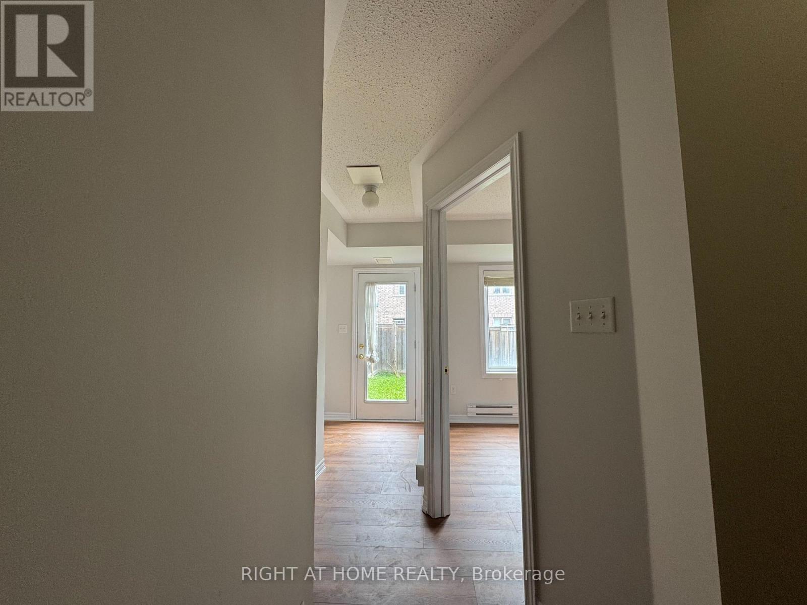 1433 Granrock Crescent, Mississauga, Ontario  L5V 0E1 - Photo 32 - W13024764