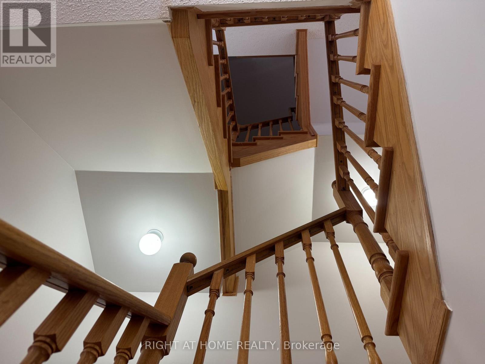 1433 Granrock Crescent, Mississauga, Ontario  L5V 0E1 - Photo 37 - W13024764