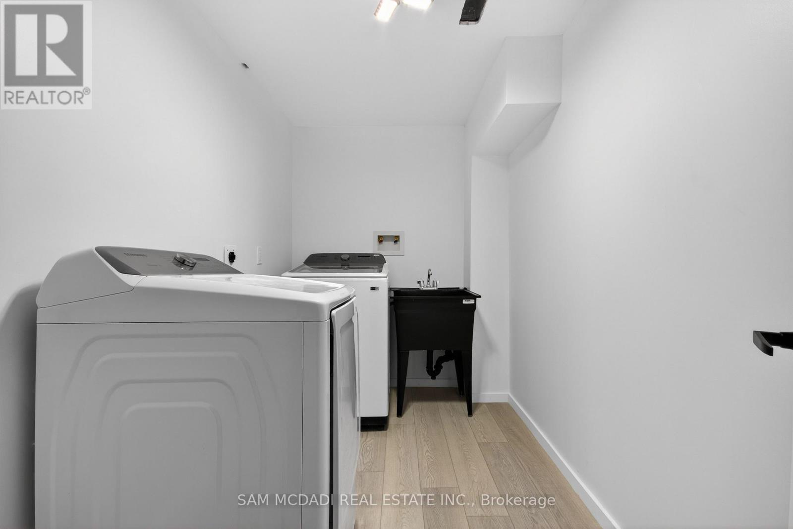 43 - 2120 Rathburn Road E, Mississauga, Ontario  L4W 2S8 - Photo 27 - W13024832