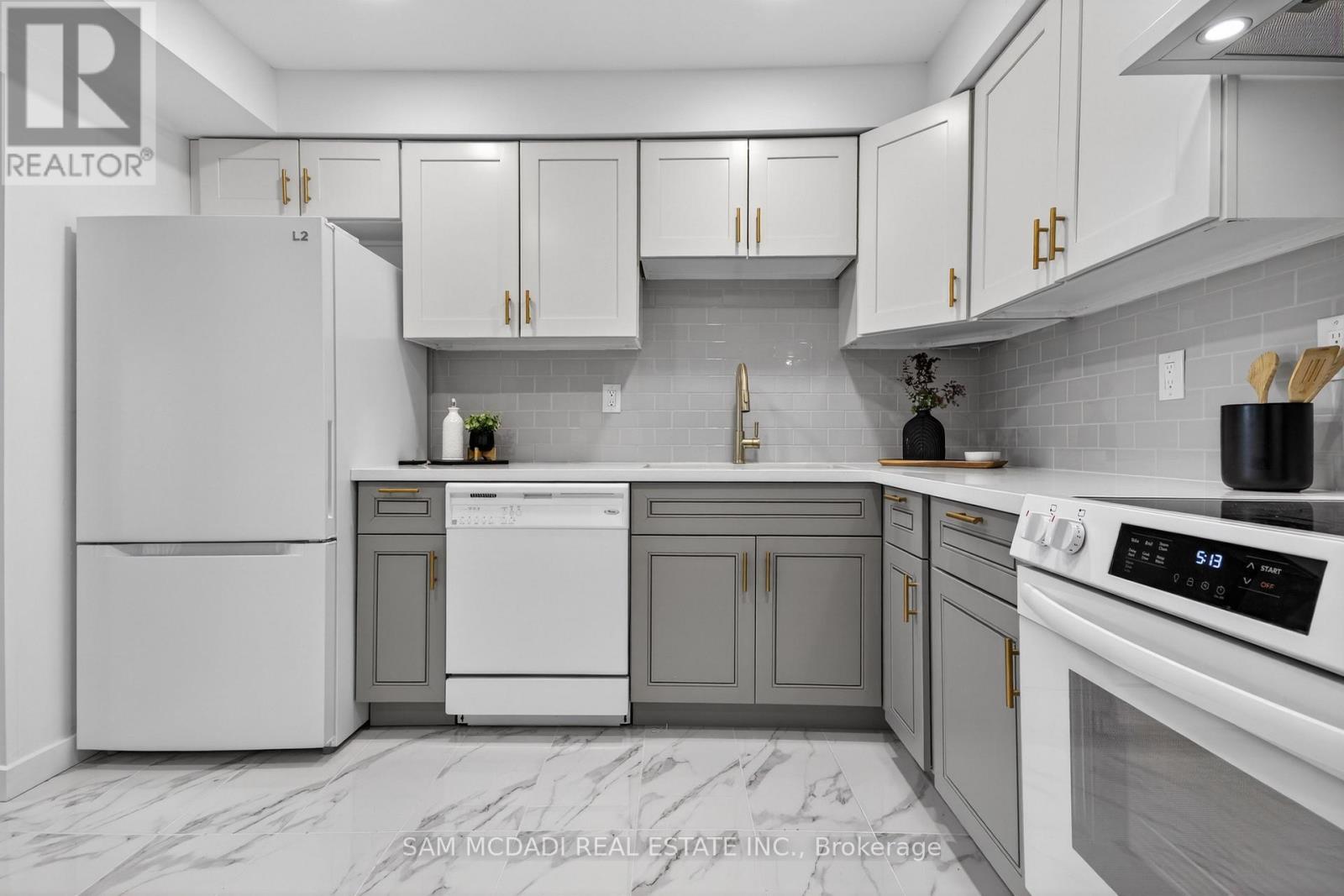 43 - 2120 Rathburn Road E, Mississauga, Ontario  L4W 2S8 - Photo 9 - W13024832