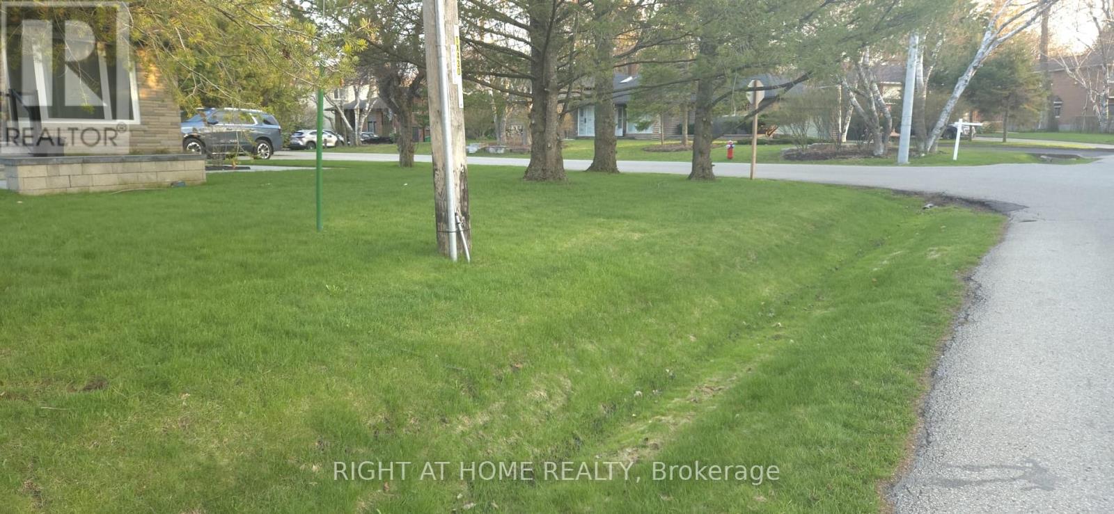 1565 Kipper Avenue, Mississauga, Ontario  L5G 4C9 - Photo 7 - W12878650