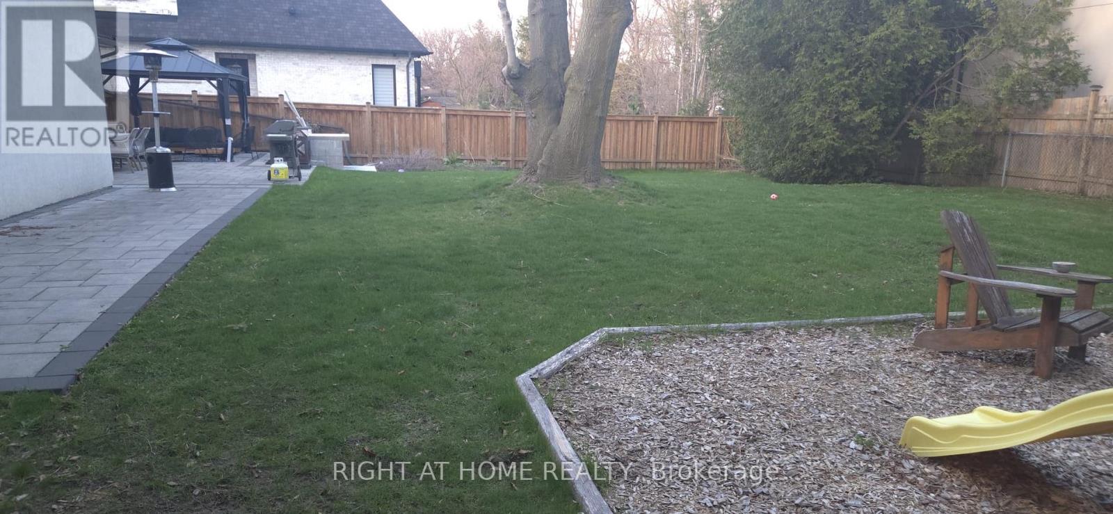 1565 Kipper Avenue, Mississauga, Ontario  L5G 4C9 - Photo 15 - W12878650