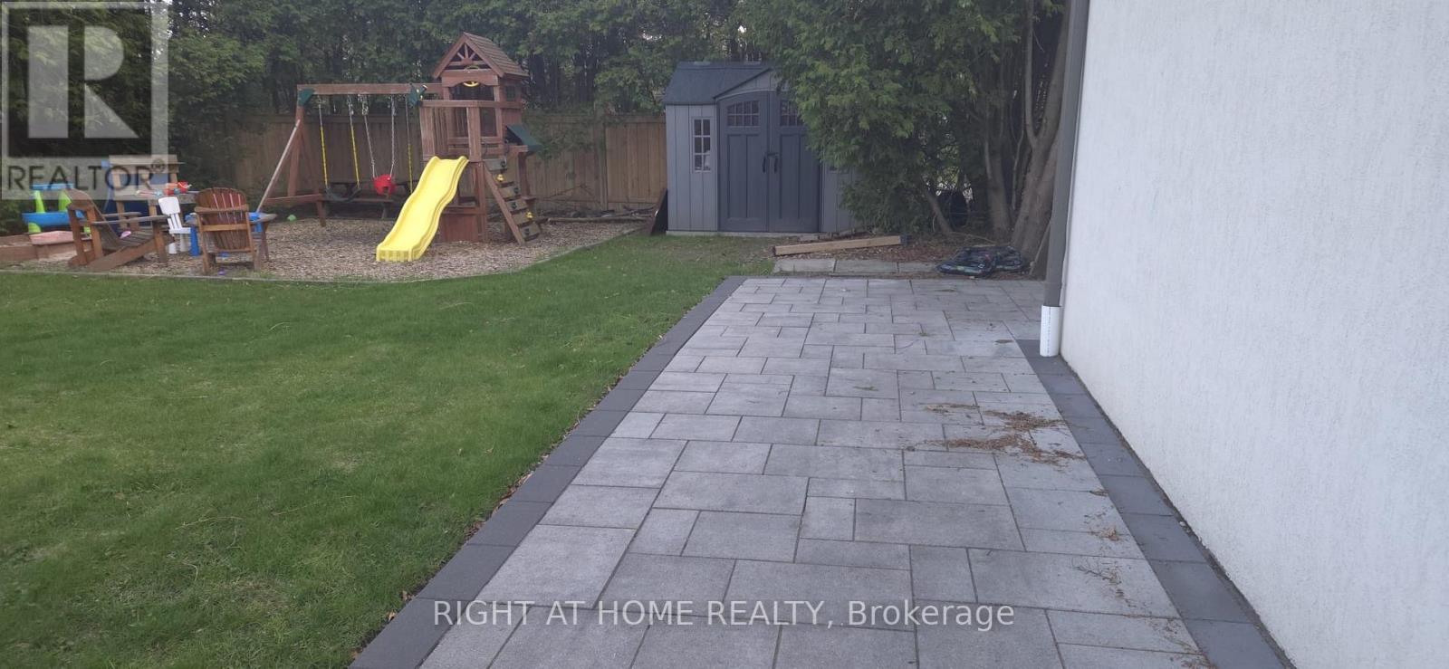 1565 Kipper Avenue, Mississauga, Ontario  L5G 4C9 - Photo 10 - W12878650