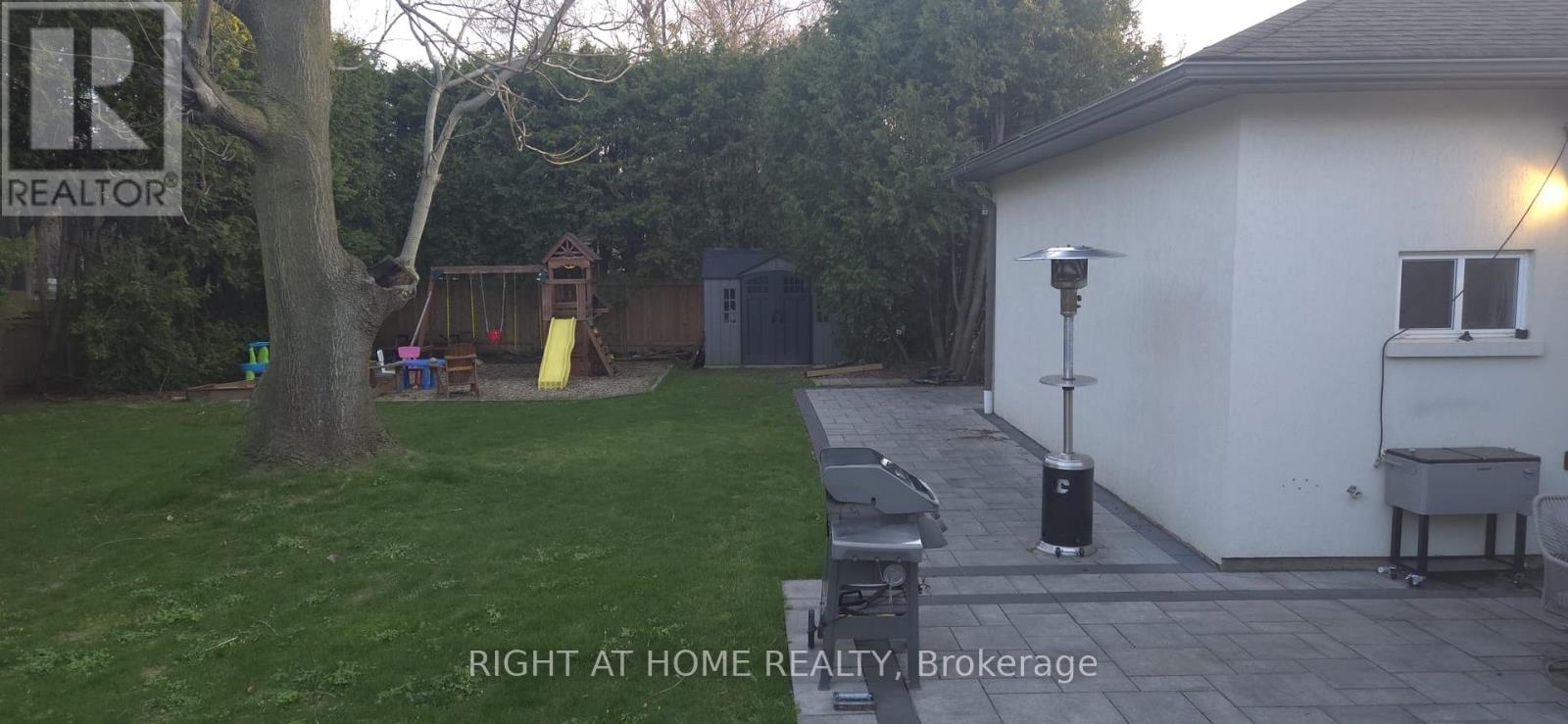 1565 Kipper Avenue, Mississauga, Ontario  L5G 4C9 - Photo 11 - W12878650