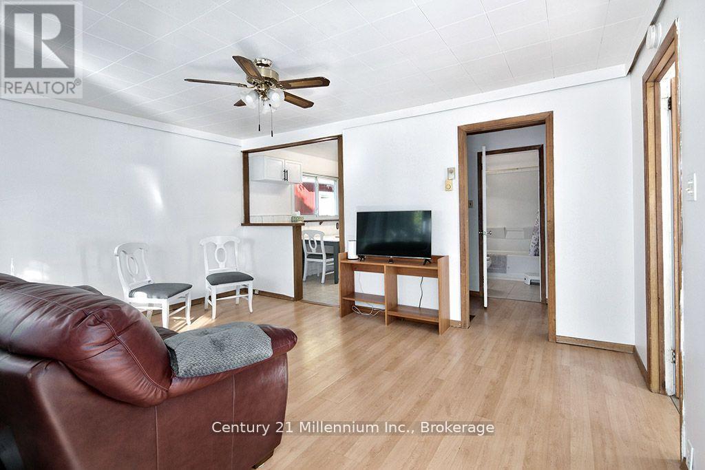 479 Hurontario Street, Collingwood, Ontario  L9Y 2M7 - Photo 8 - S12888582