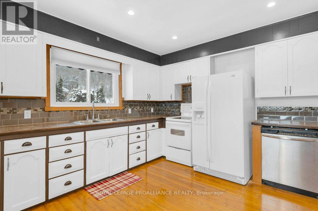 556 Rosebush Road, Quinte West, Ontario  K0K 2C0 - Photo 16 - X13024612