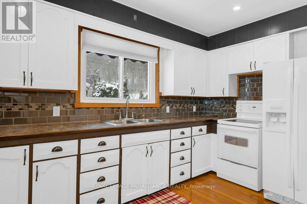 556 Rosebush Road, Quinte West, Ontario  K0K 2C0 - Photo 17 - X13024612