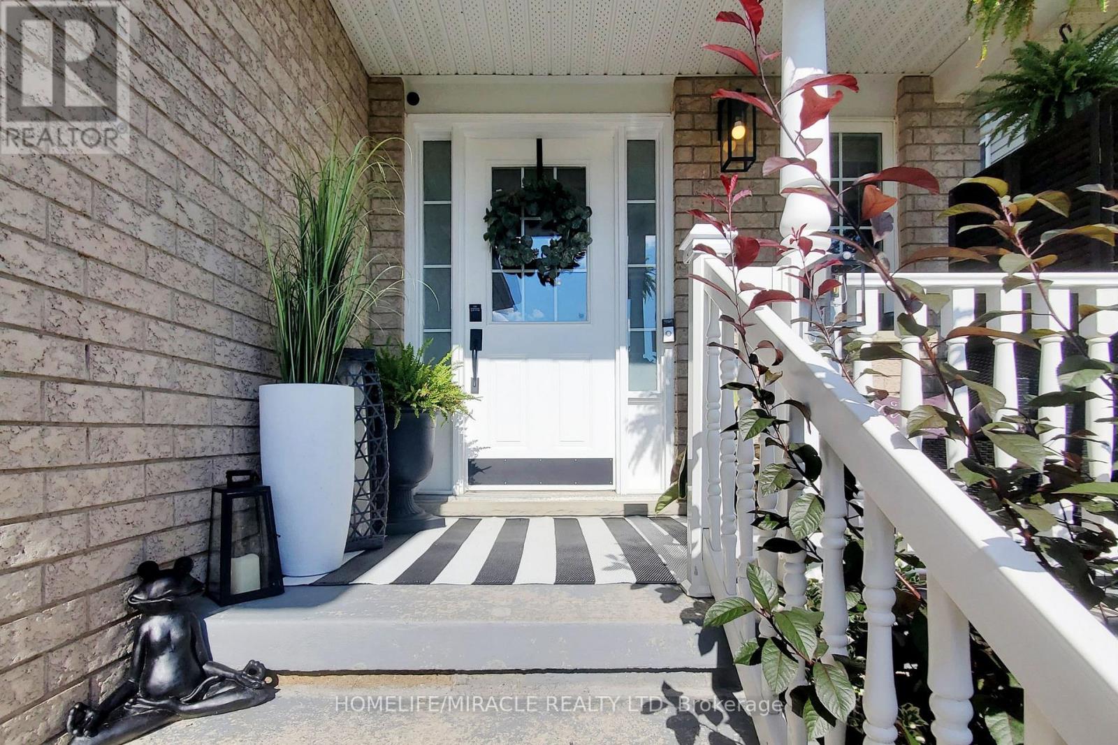 658 Mortimer Drive, Cambridge, Ontario  N3H 5R7 - Photo 3 - X13024536