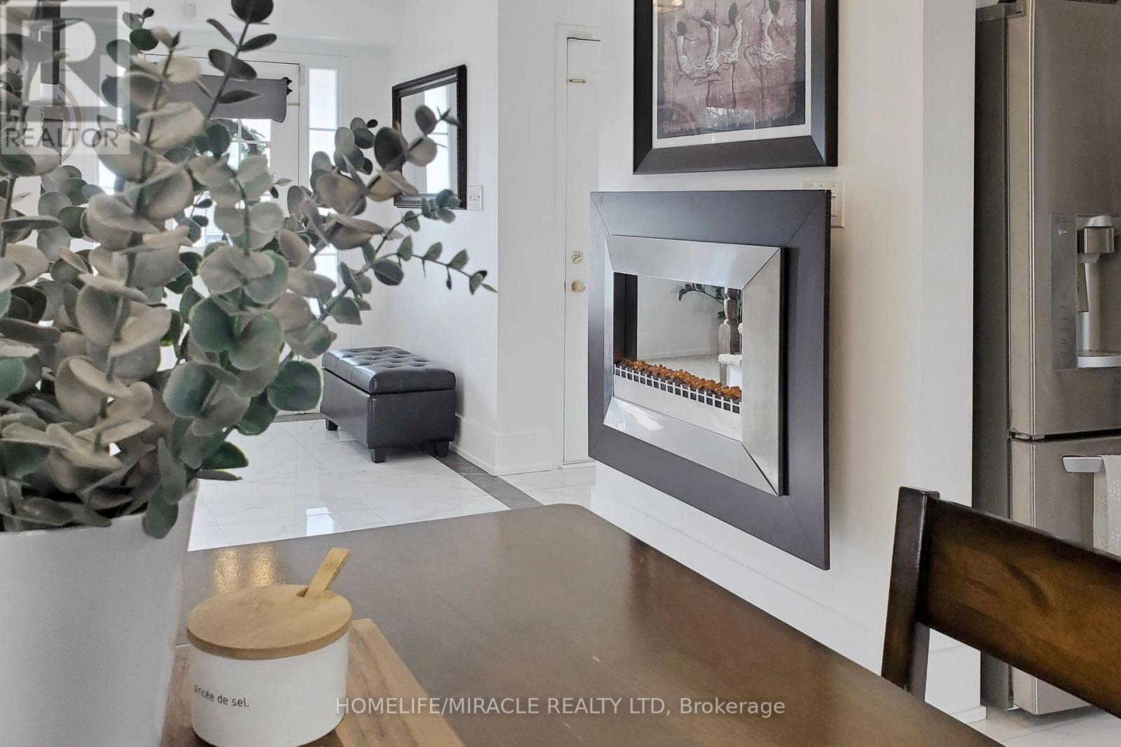 658 Mortimer Drive, Cambridge, Ontario  N3H 5R7 - Photo 6 - X13024536