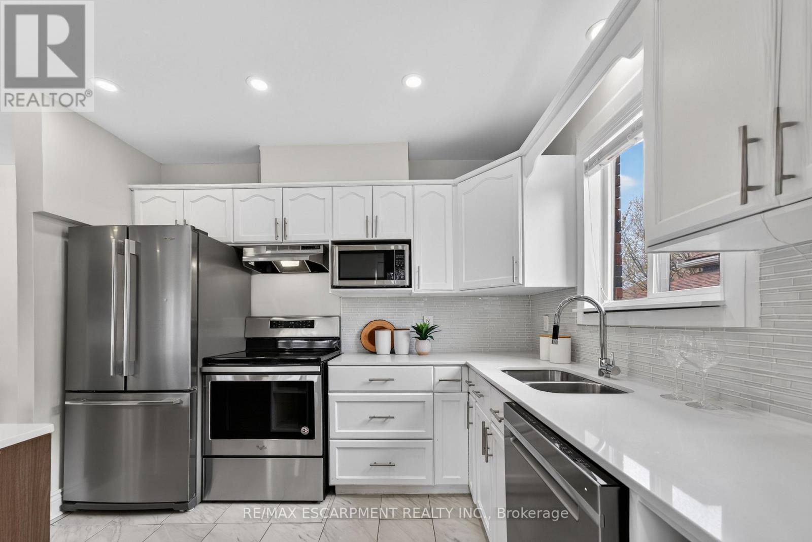 53 Brucedale Avenue E, Hamilton, Ontario  L9A 1N2 - Photo 16 - X13024546