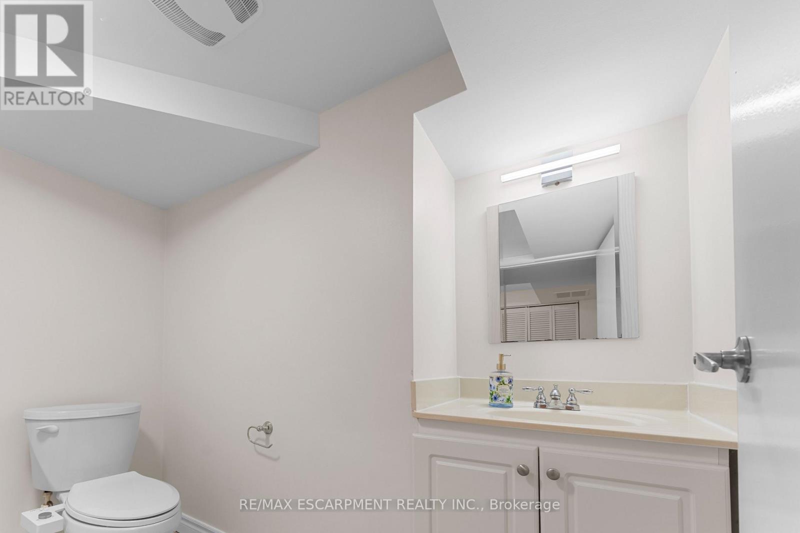 53 Brucedale Avenue E, Hamilton, Ontario  L9A 1N2 - Photo 37 - X13024546