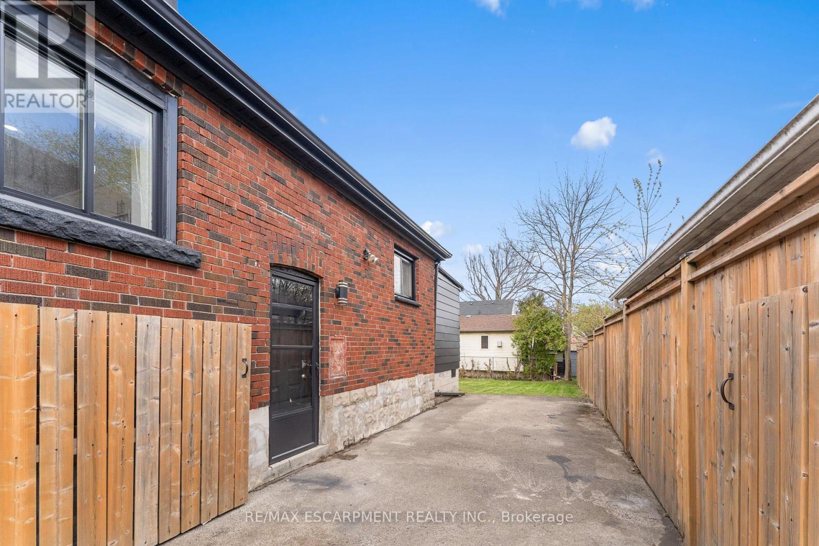 53 Brucedale Avenue E, Hamilton, Ontario  L9A 1N2 - Photo 41 - X13024546