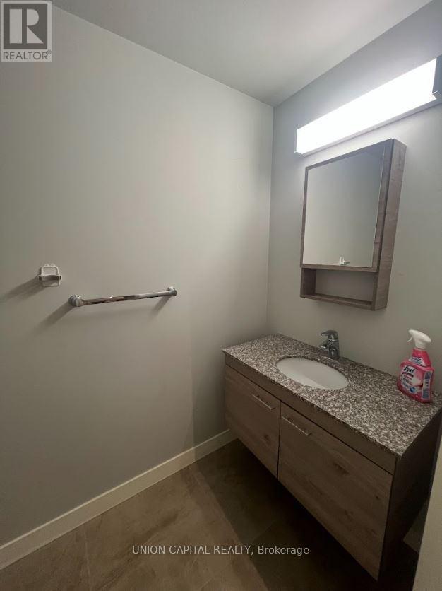 B207 - 62 Balsam Street, Waterloo, Ontario  N2L 3H2 - Photo 4 - X13024614