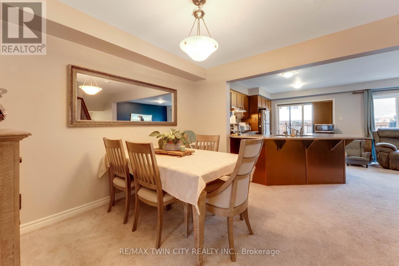 21 Postmaster Drive, Kitchener, Ontario  N2R 0J2 - Photo 11 - X13024668