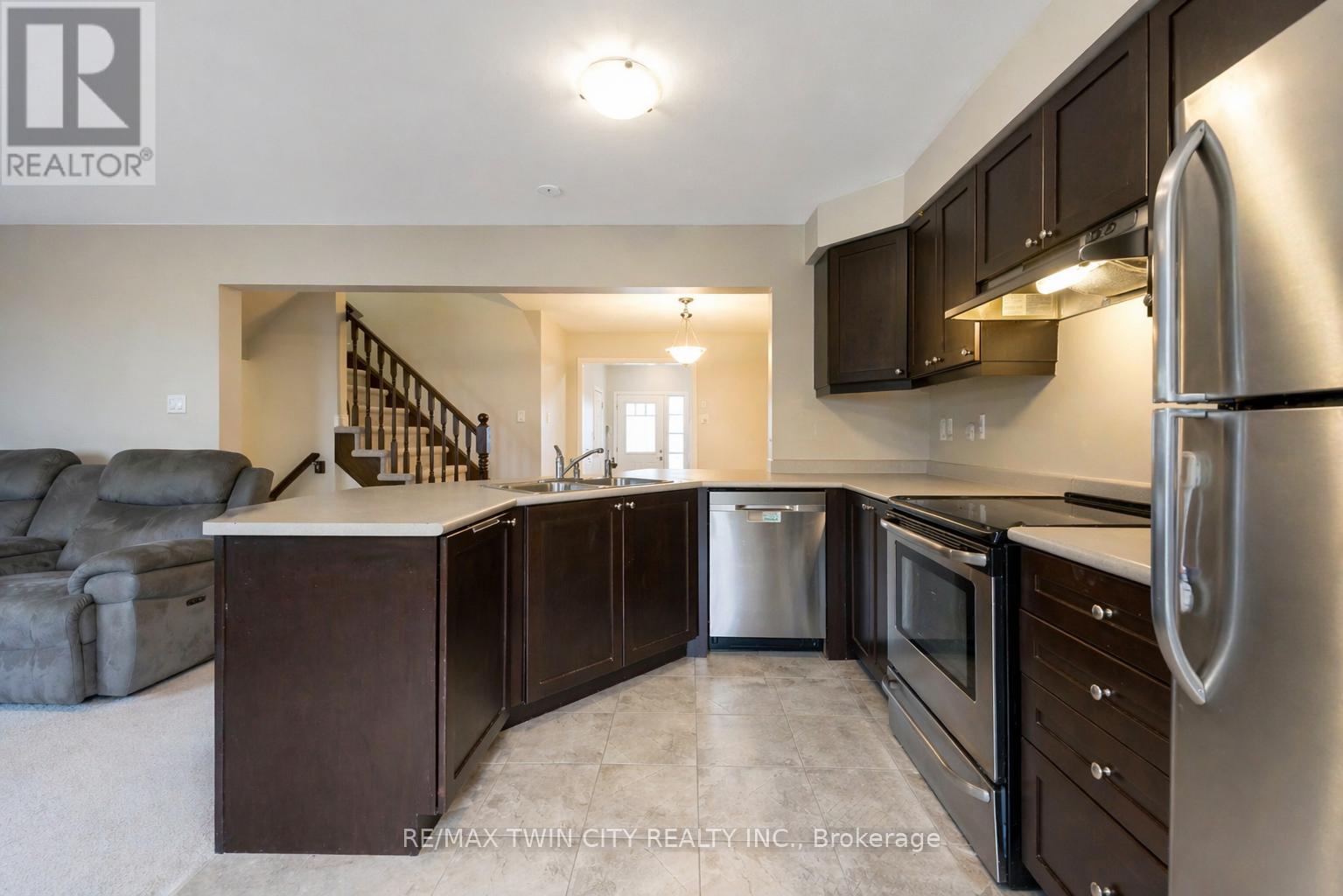 21 Postmaster Drive, Kitchener, Ontario  N2R 0J2 - Photo 13 - X13024668