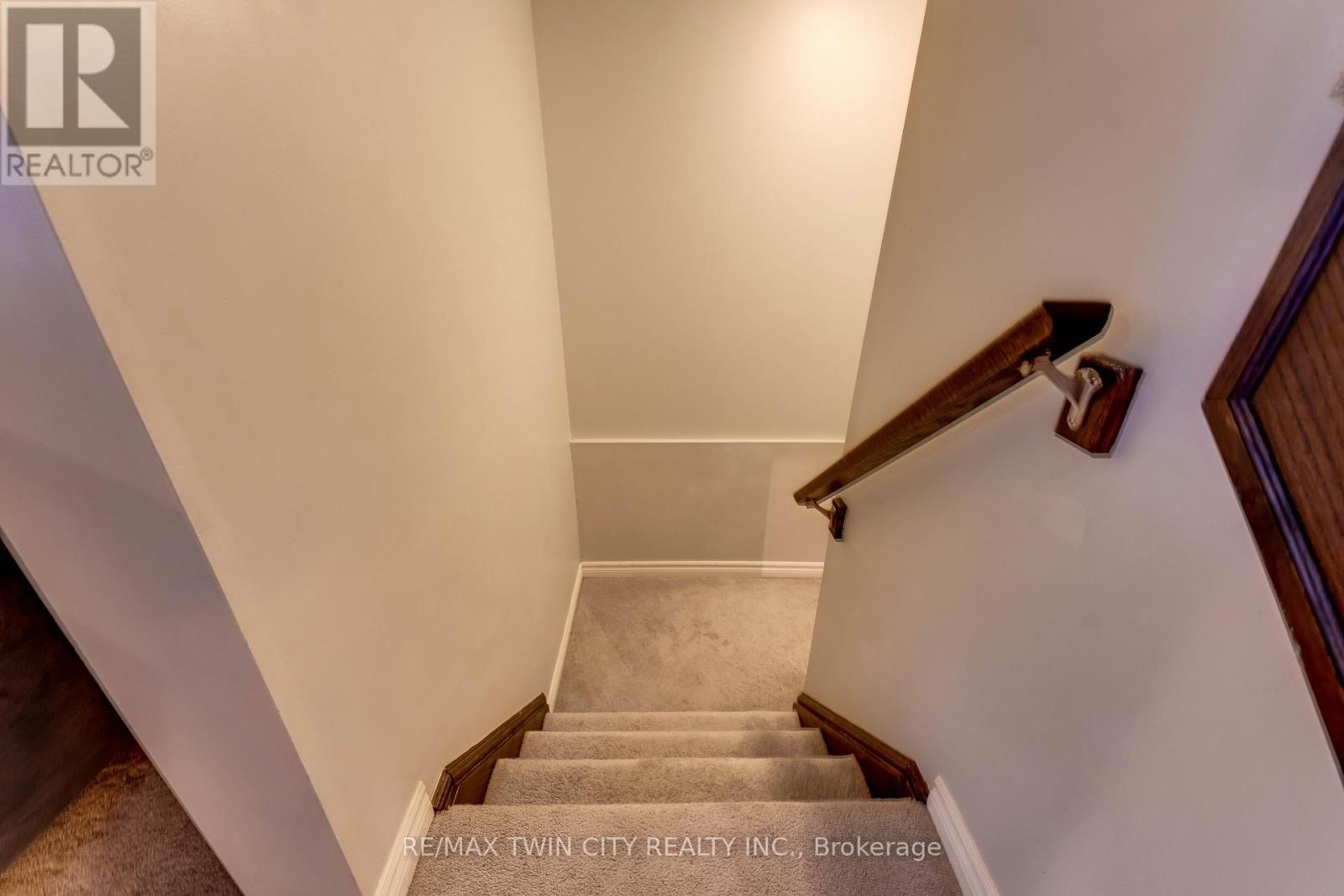 21 Postmaster Drive, Kitchener, Ontario  N2R 0J2 - Photo 29 - X13024668