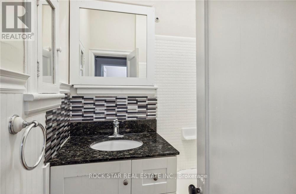 Main - 51 Smith Avenue, Hamilton, Ontario  L8L 5P2 - Photo 7 - X13024706