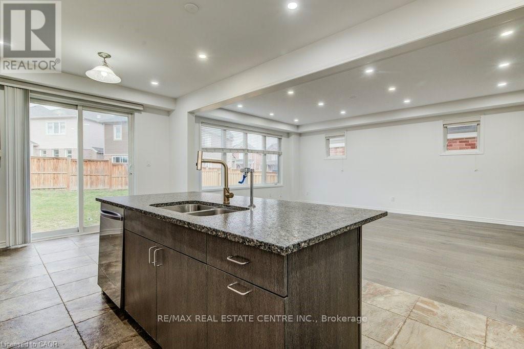 11 Compass Trail, Cambridge, Ontario  N3E 0B7 - Photo 17 - X13024720