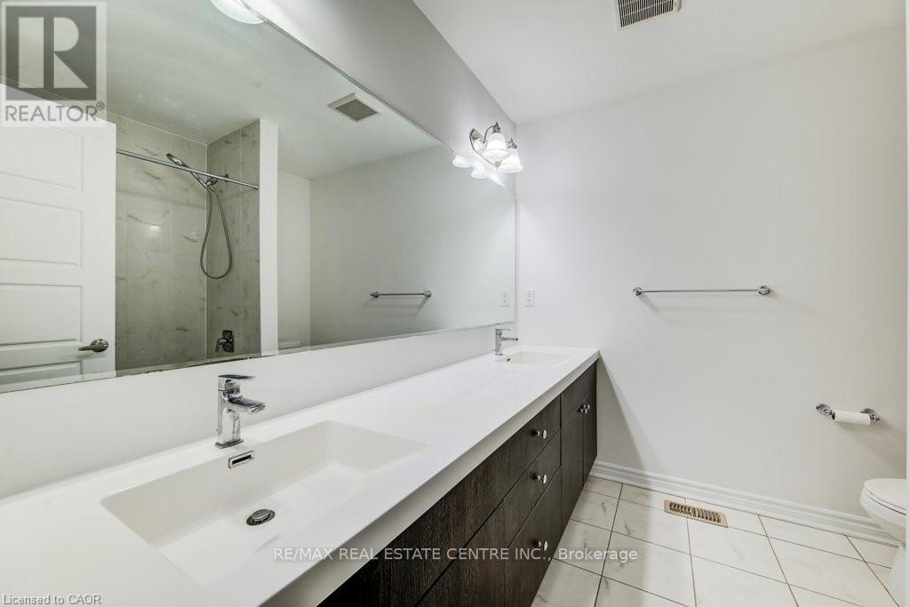 11 Compass Trail, Cambridge, Ontario  N3E 0B7 - Photo 33 - X13024720