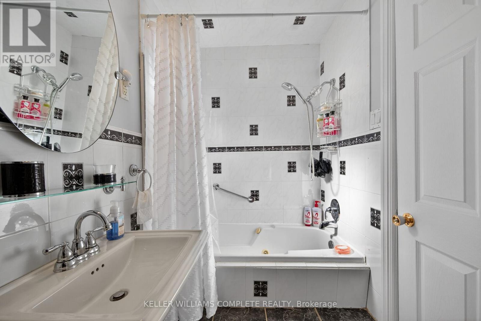 142 Ray Street N, Hamilton, Ontario  L8R 2Y2 - Photo 21 - X13024858