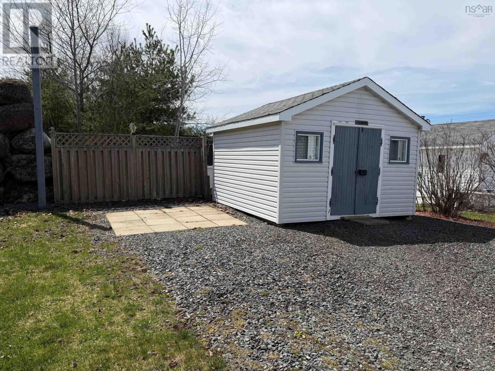 44 Clairmount Avenue, Bridgewater, Nova Scotia  B4V 4C8 - Photo 17 - 202608113