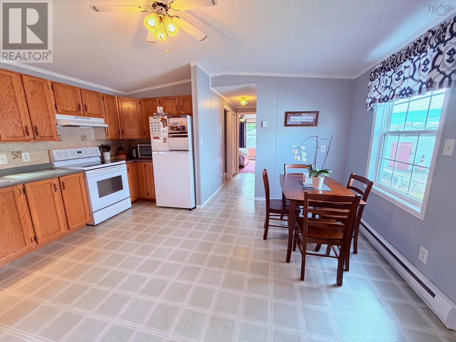 44 Clairmount Avenue, Bridgewater, Nova Scotia  B4V 4C8 - Photo 7 - 202608113