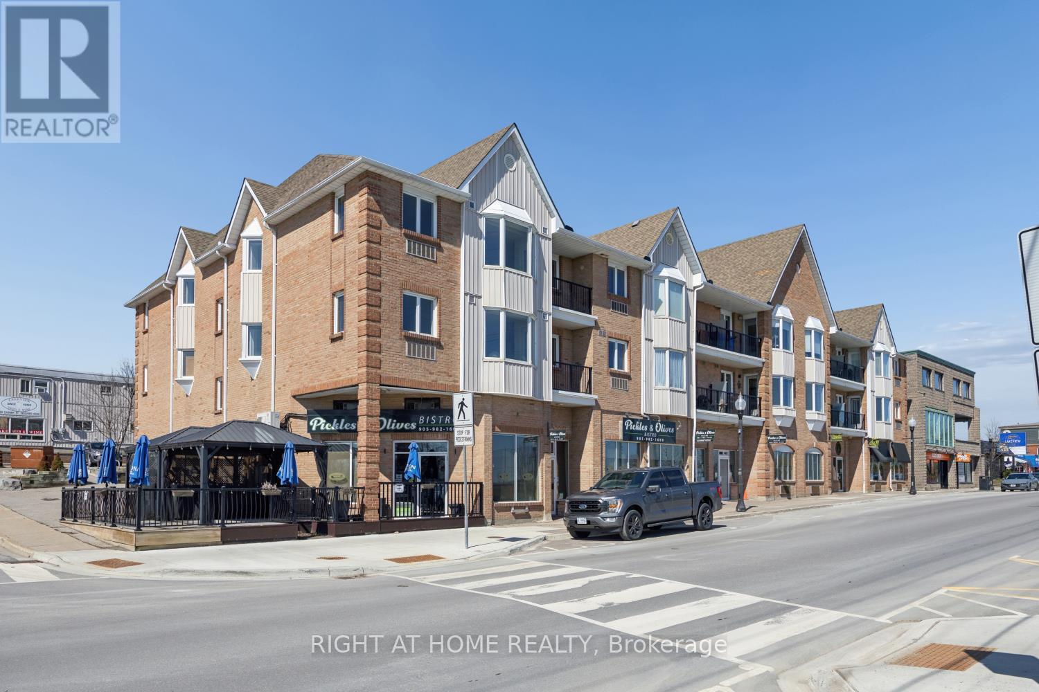 301 - 108 WATER STREET, scugog (port perry), Ontario