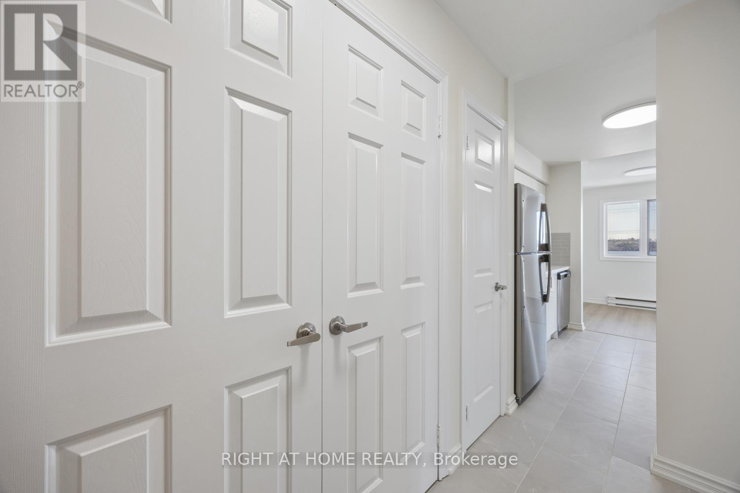 301 - 108 Water Street, Scugog (Port Perry), Ontario  L9L 1R2 - Photo 15 - E13024932