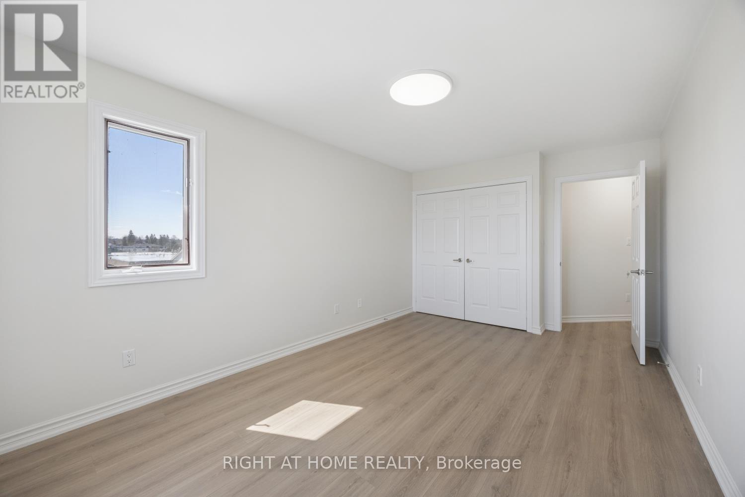 301 - 108 Water Street, Scugog (Port Perry), Ontario  L9L 1R2 - Photo 23 - E13024932