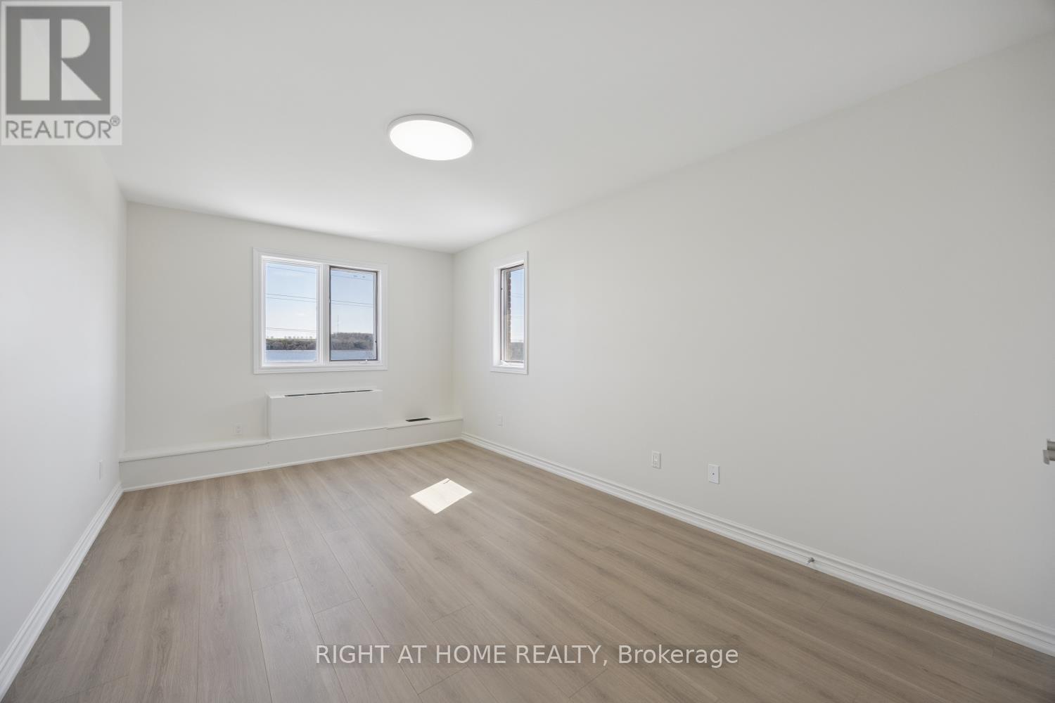 301 - 108 Water Street, Scugog (Port Perry), Ontario  L9L 1R2 - Photo 24 - E13024932