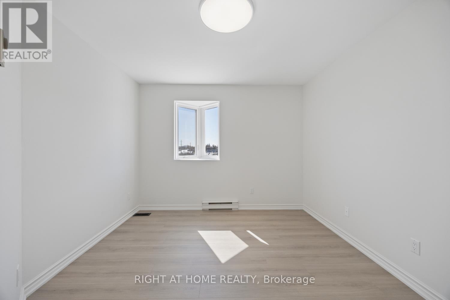 301 - 108 Water Street, Scugog (Port Perry), Ontario  L9L 1R2 - Photo 26 - E13024932