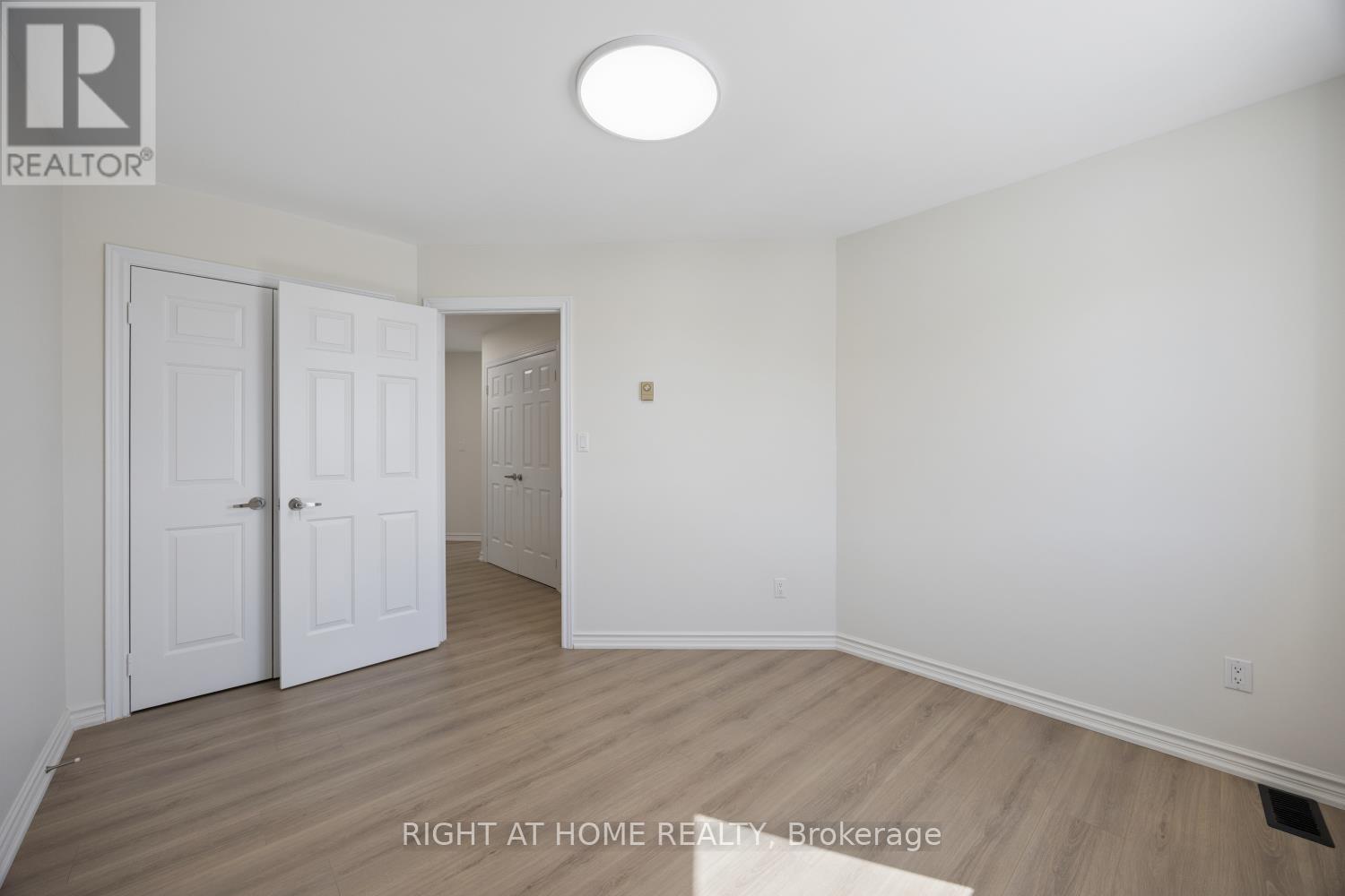 301 - 108 Water Street, Scugog (Port Perry), Ontario  L9L 1R2 - Photo 28 - E13024932