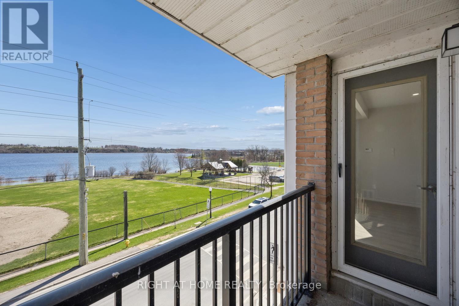 301 - 108 Water Street, Scugog (Port Perry), Ontario  L9L 1R2 - Photo 30 - E13024932