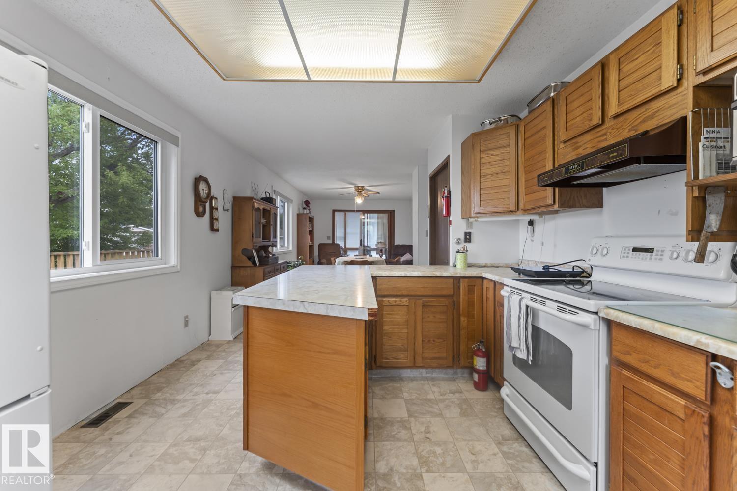 1102 13 Av, Cold Lake, Alberta  T9M 1J4 - Photo 14 - E4456060