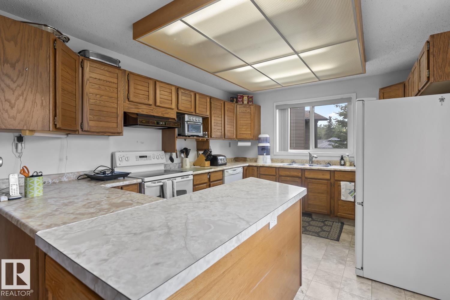 1102 13 Av, Cold Lake, Alberta  T9M 1J4 - Photo 11 - E4456060