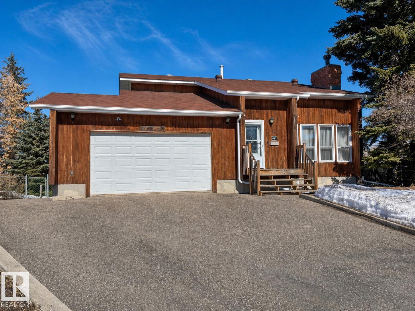 1102 13 Av, Cold Lake, Alberta  T9M 1J4 - Photo 1 - E4456060