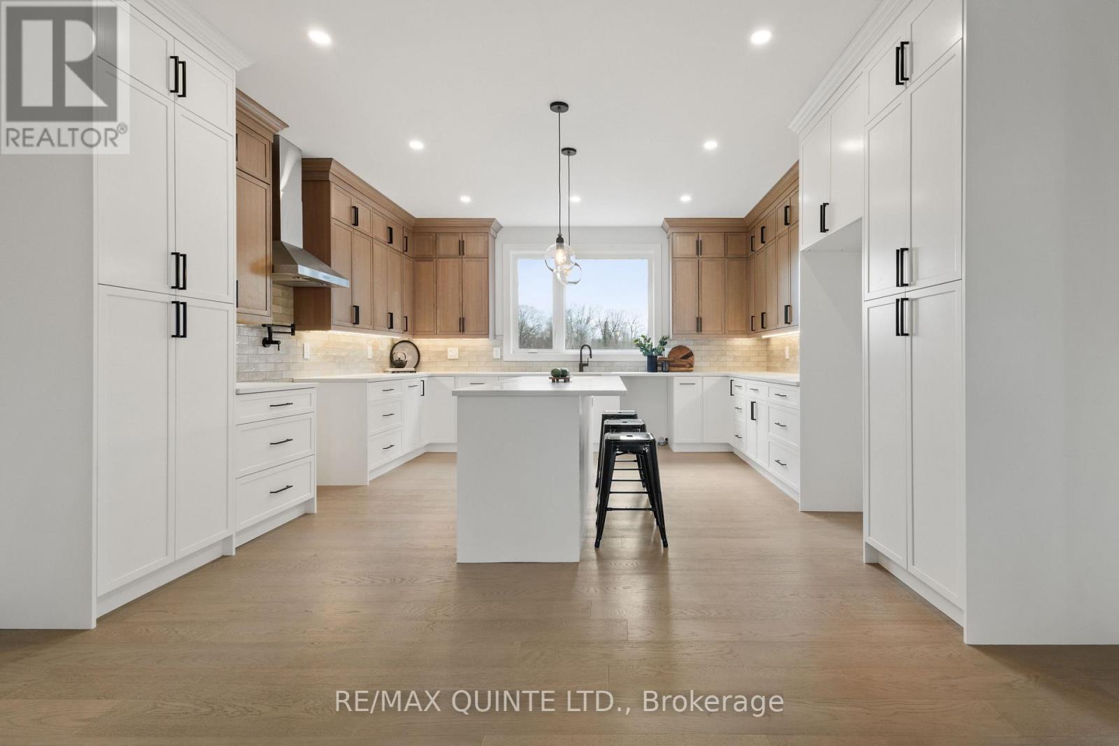 27 Exeter Court, Quinte West, Ontario  K8V 5P4 - Photo 20 - X13024992