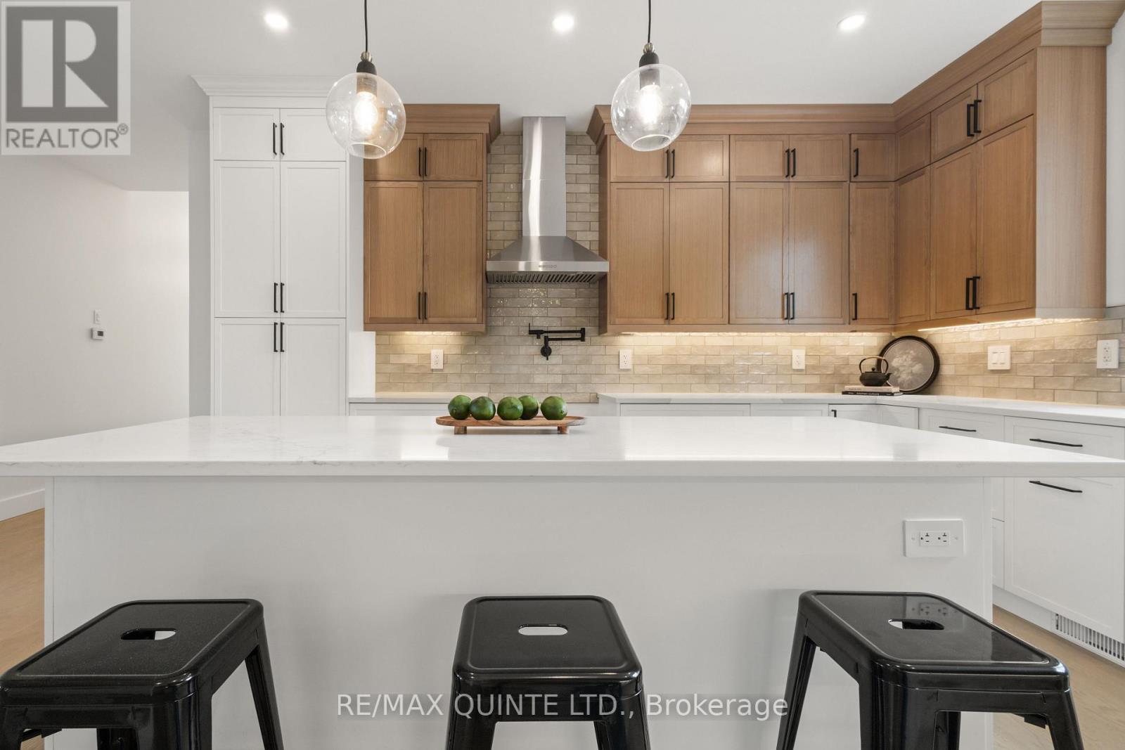 27 Exeter Court, Quinte West, Ontario  K8V 5P4 - Photo 22 - X13024992