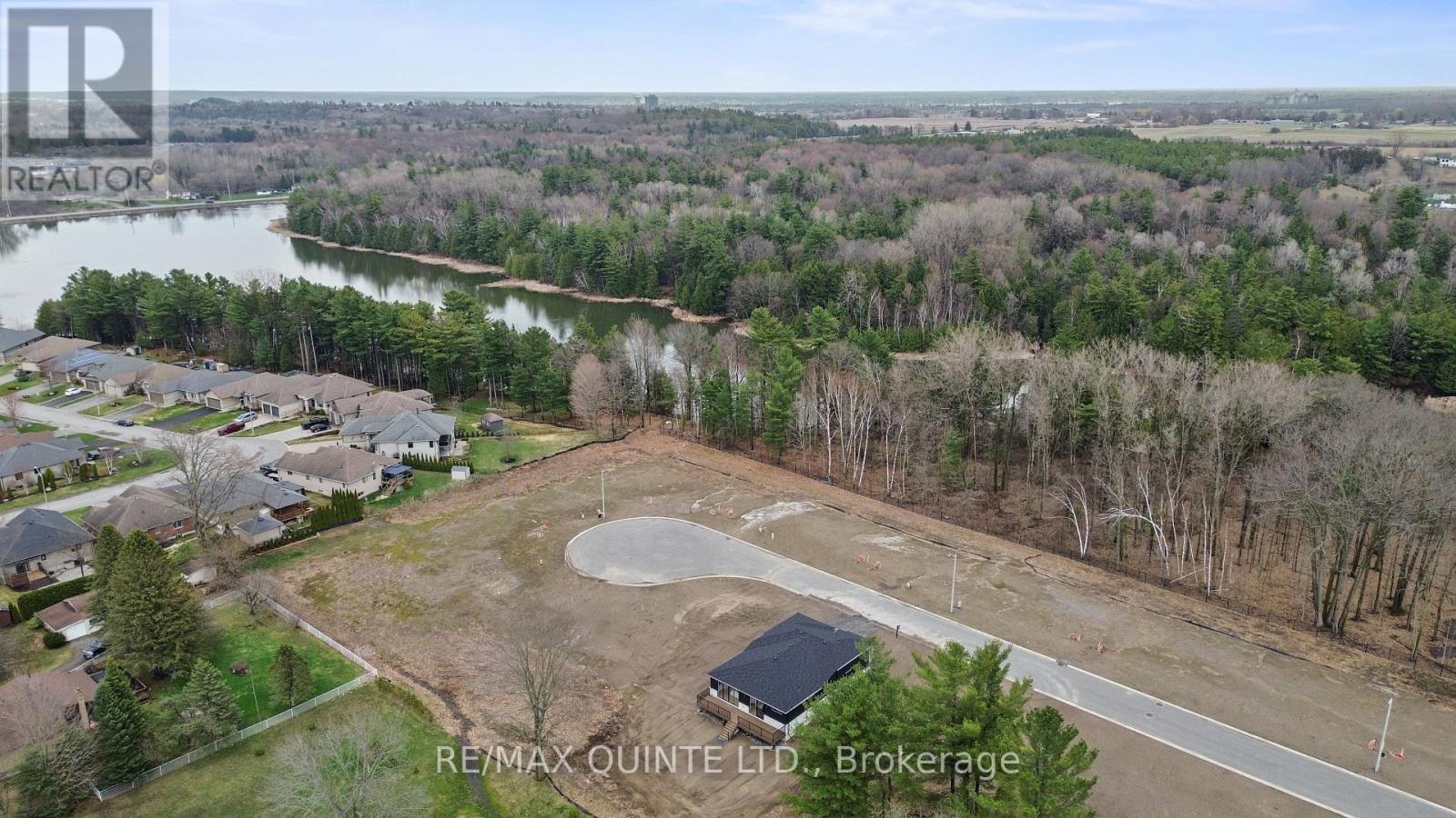 27 Exeter Court, Quinte West, Ontario  K8V 5P4 - Photo 8 - X13024992