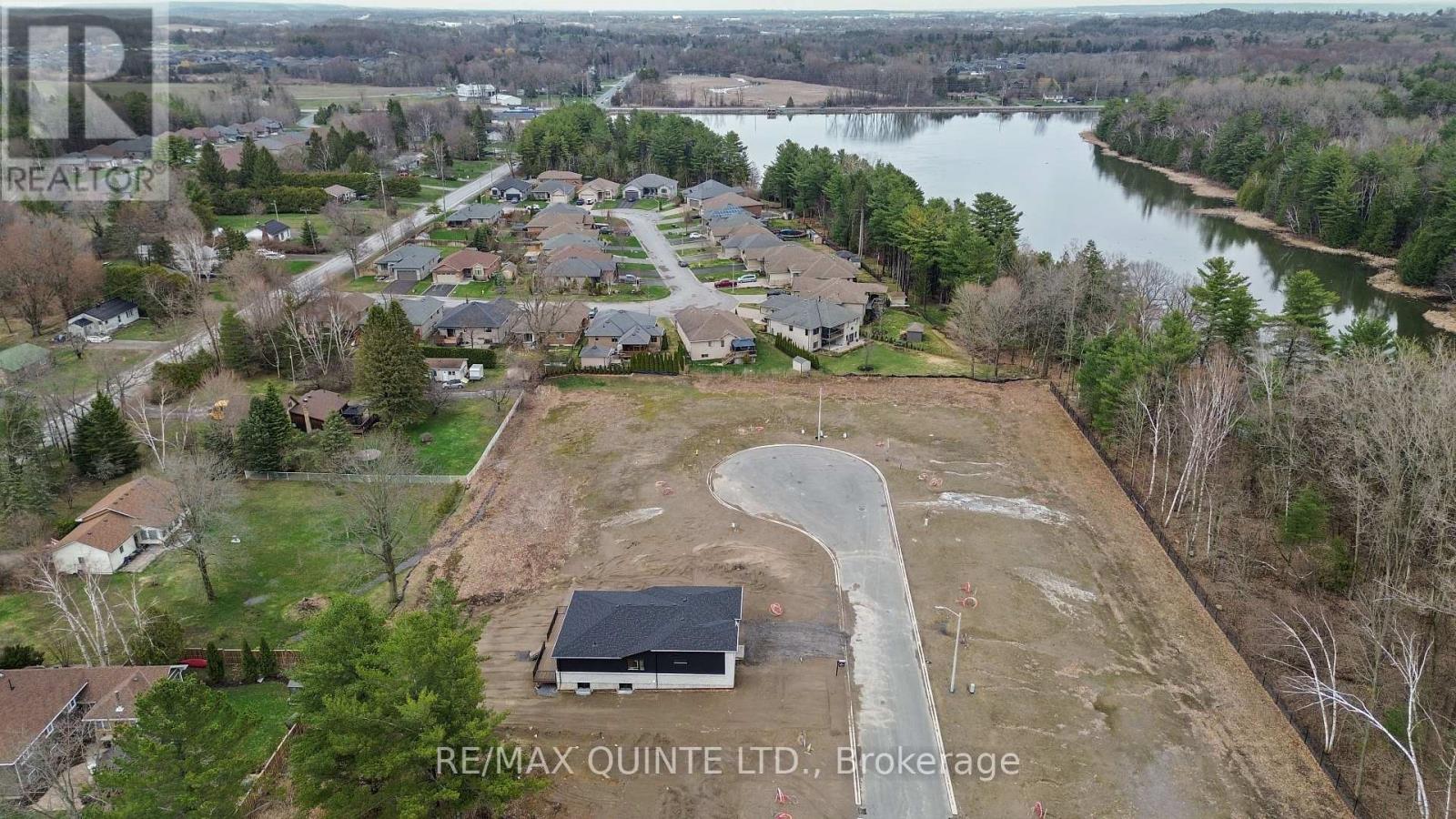 27 Exeter Court, Quinte West, Ontario  K8V 5P4 - Photo 9 - X13024992