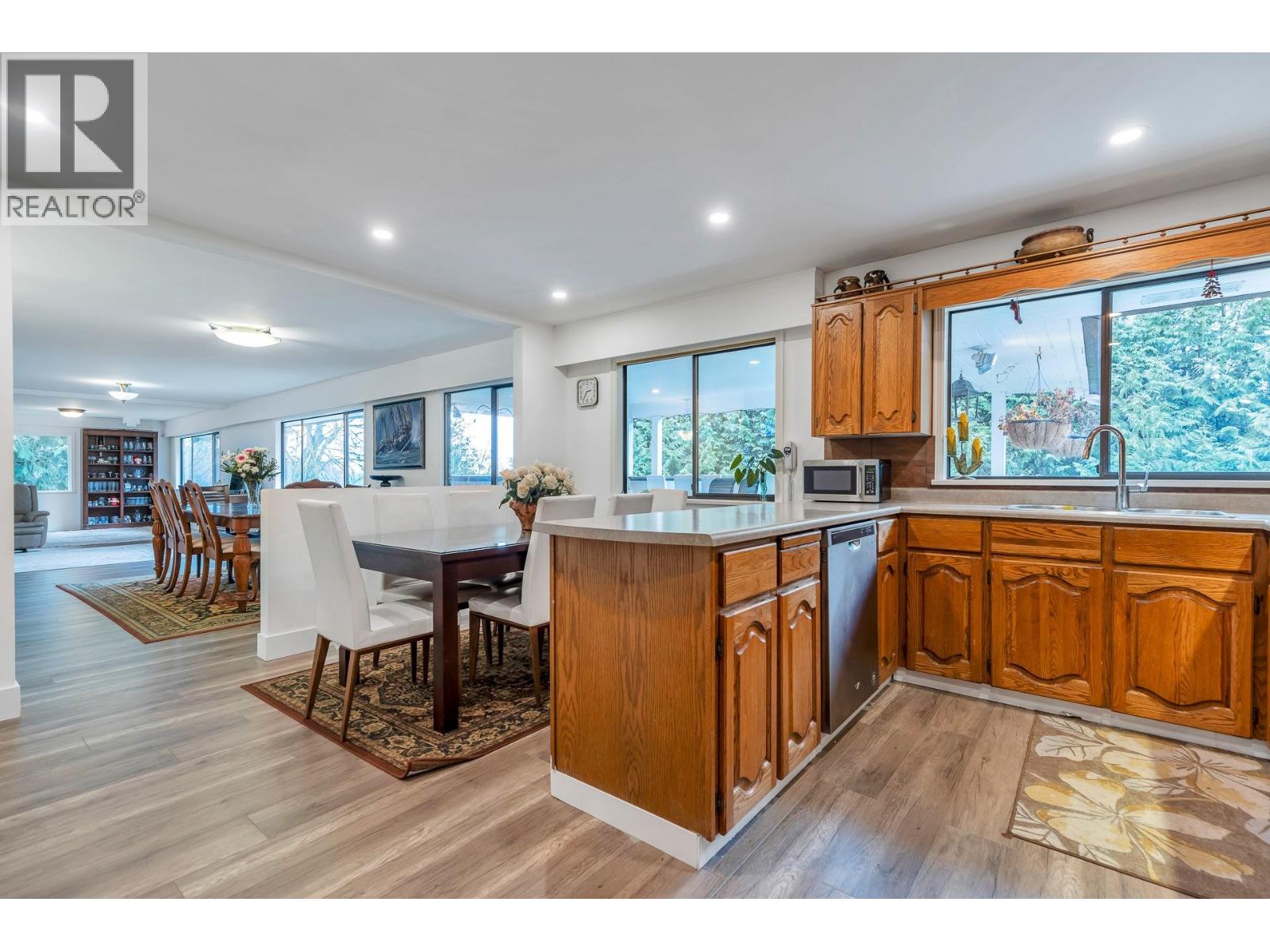 3775 Lincoln Avenue, Coquitlam, British Columbia  V3E 3H8 - Photo 11 - R3093382