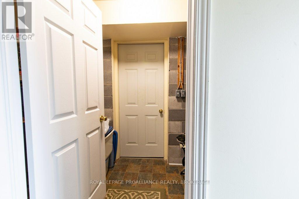 1558 Highway 96, Frontenac Islands, Ontario  K0H 2Y0 - Photo 23 - X13025030