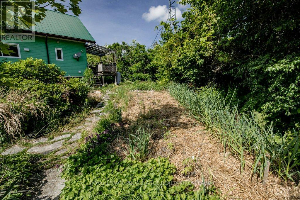 1558 Highway 96, Frontenac Islands, Ontario  K0H 2Y0 - Photo 35 - X13025030