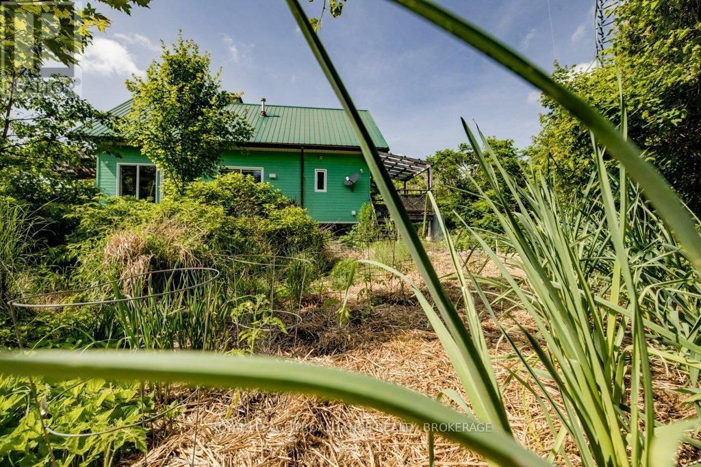 1558 Highway 96, Frontenac Islands, Ontario  K0H 2Y0 - Photo 40 - X13025030