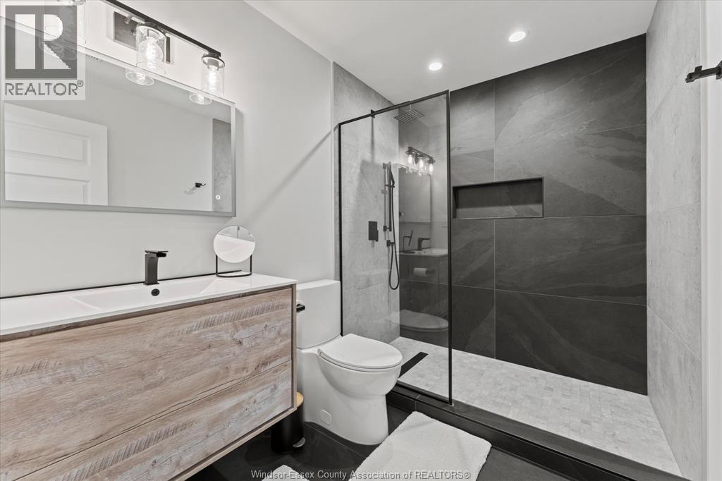 430 Woodridge Drive, Tecumseh, Ontario  N8N 4V5 - Photo 31 - 26008726